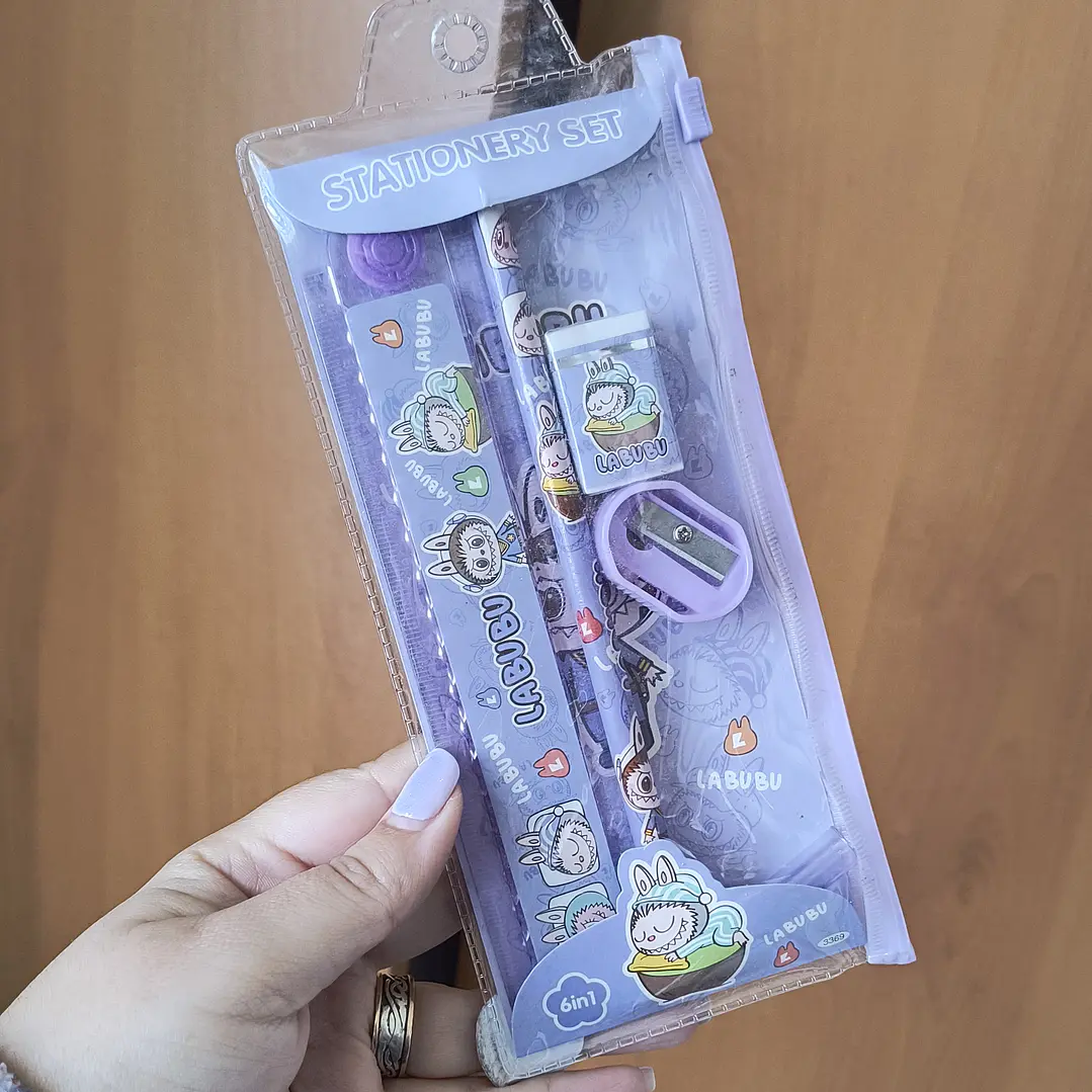 Set de Papelería - Labubu (Morado) 1