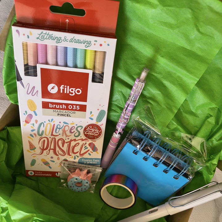 Caja con Cositas para Papelería 3