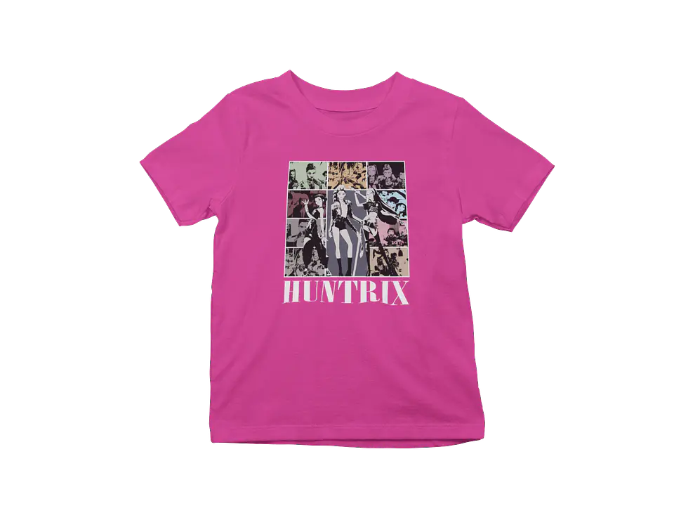 Polera Huntrix Pop Collage 1