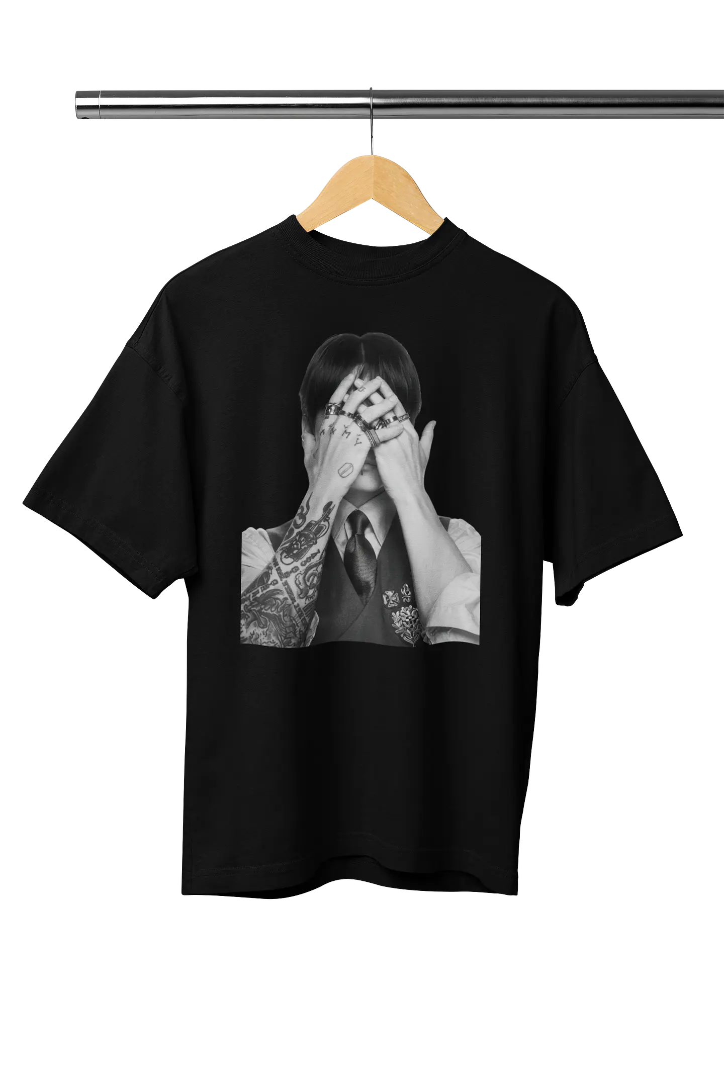 Polera BTS Monochrome Jungkook 2