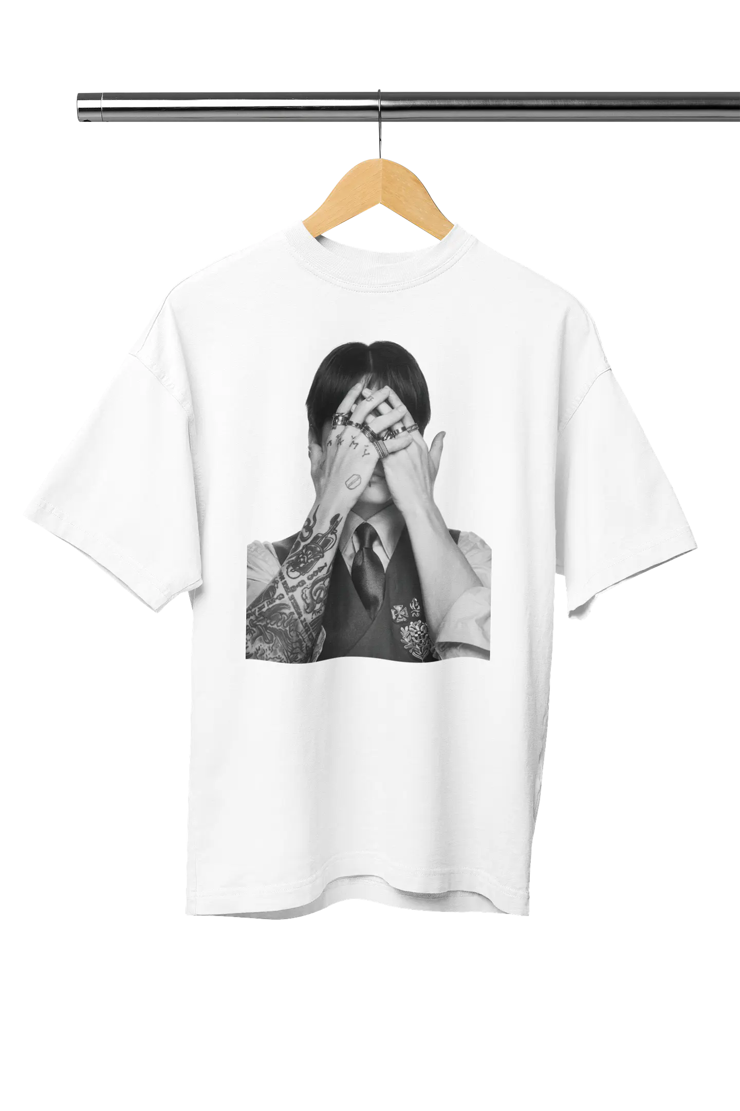 Polera BTS Monochrome Jungkook 1