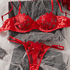 CONJUNTO FLORAL ROJO