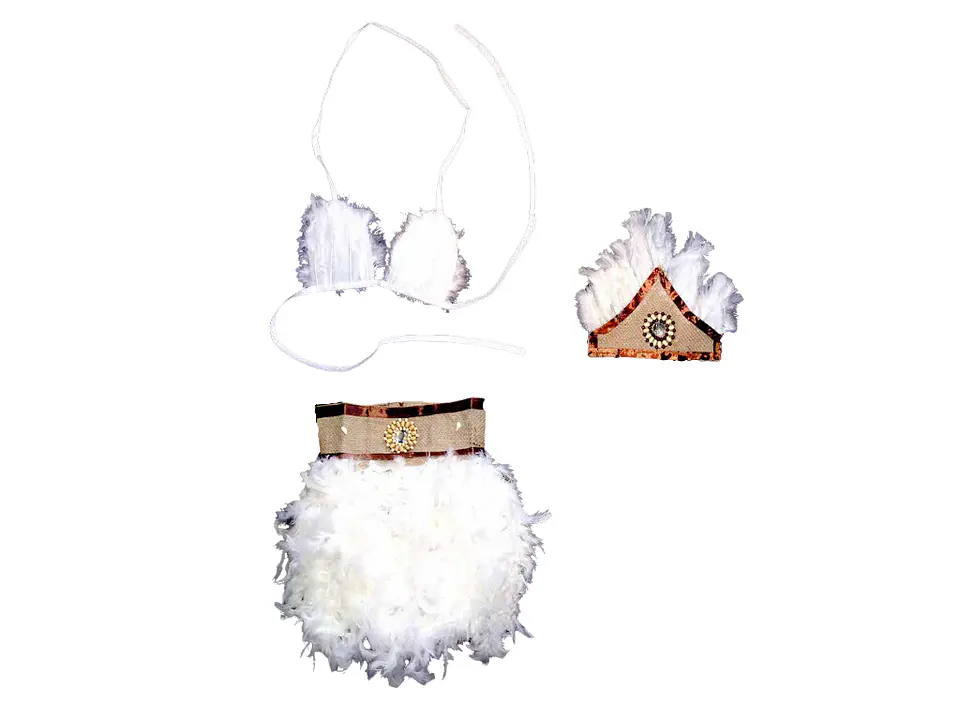 Traje Pascuense Mujer Plumas 1