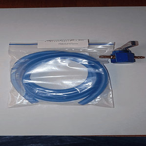 LLAVE DE PASO DE GASOLINA Y MANGUERA DE GASOLINA DE 100CTS