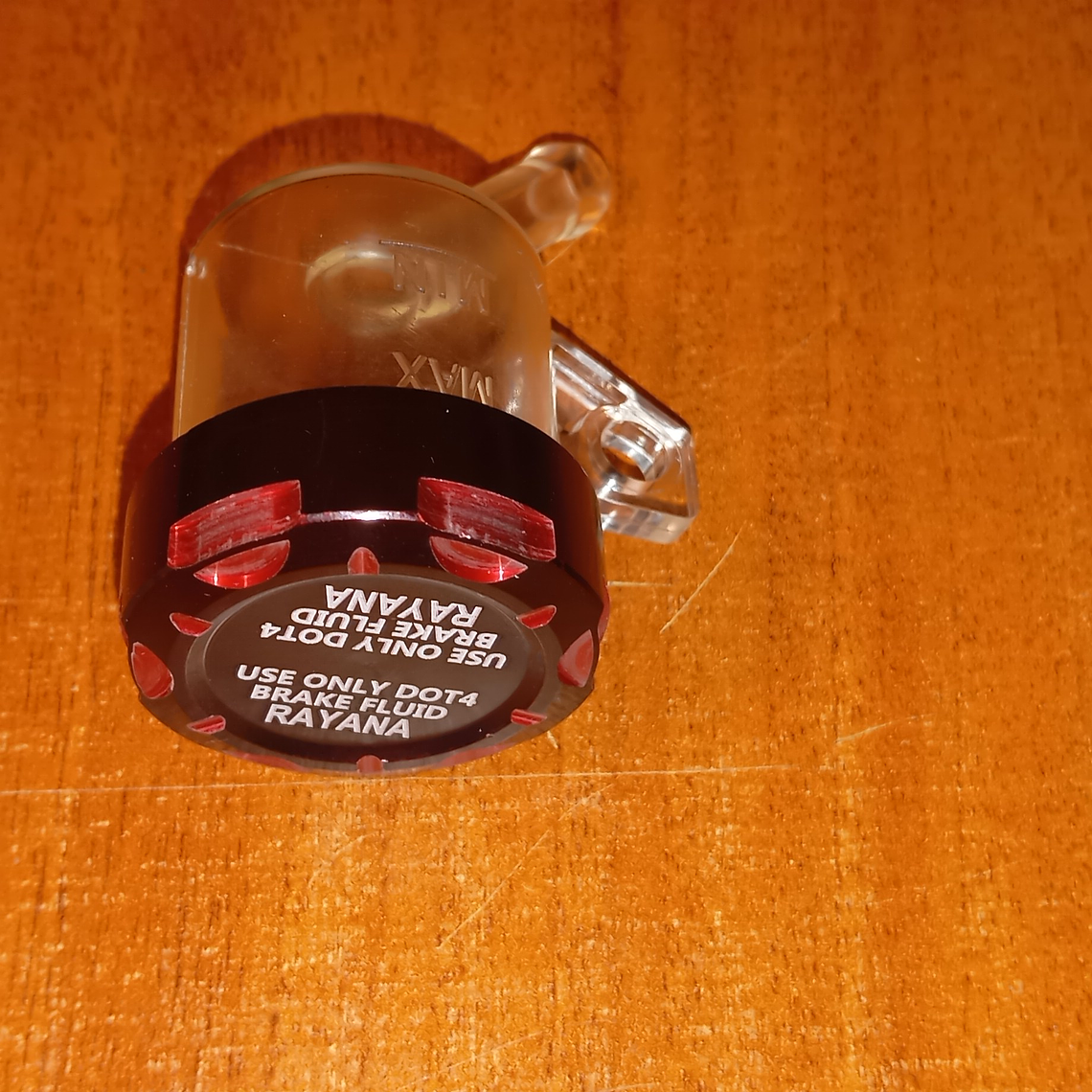 VASO PARA BOMBAS DE FRENO CON SOPORTE ALTO 2