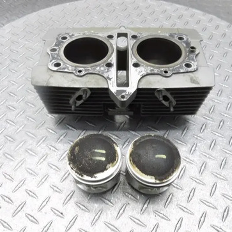 Carcasa De Cilindros De Suzuki Gs 500 4