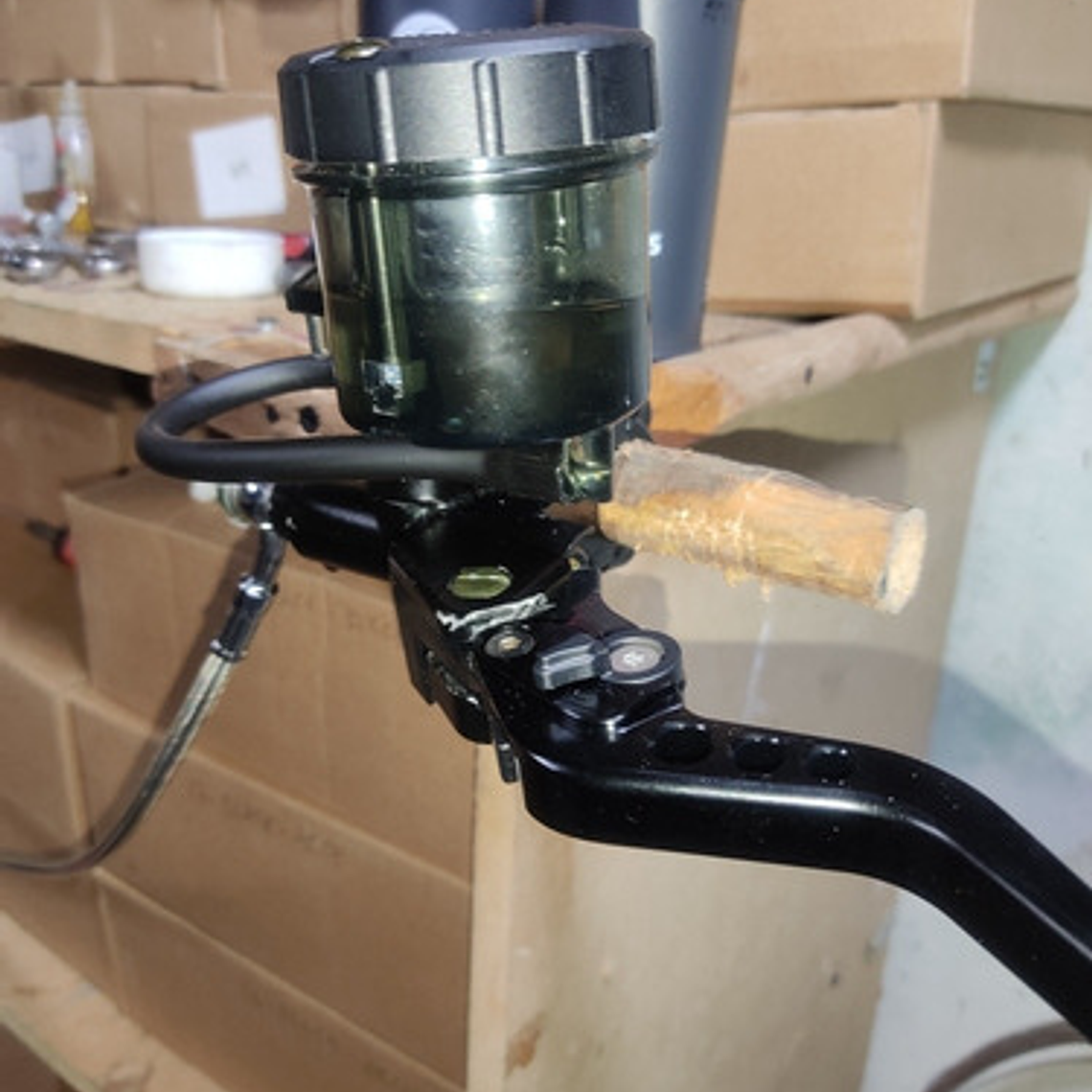 Clutch Y Freno Hidráulico Kit Universal  Negro 7