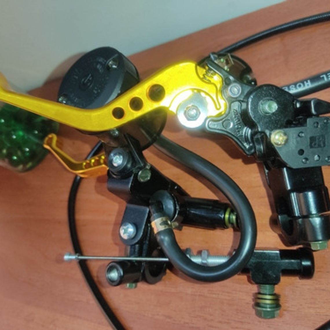 Clutch Y Freno Hidráulico Kit Universal  Dorado 5