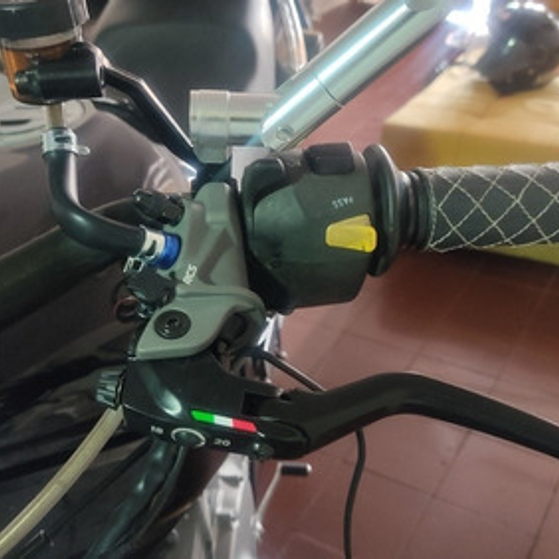 Clutch Y Freno Hidráulico Kit Universal Varios Colores 3