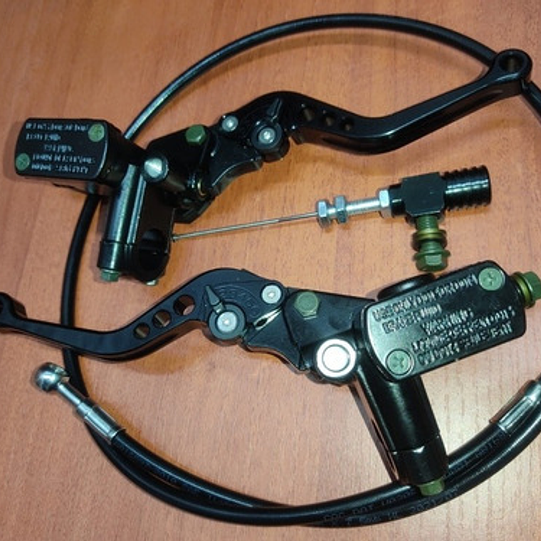 Bombas De Freno Delantero Y Trasero Motocicleta 6