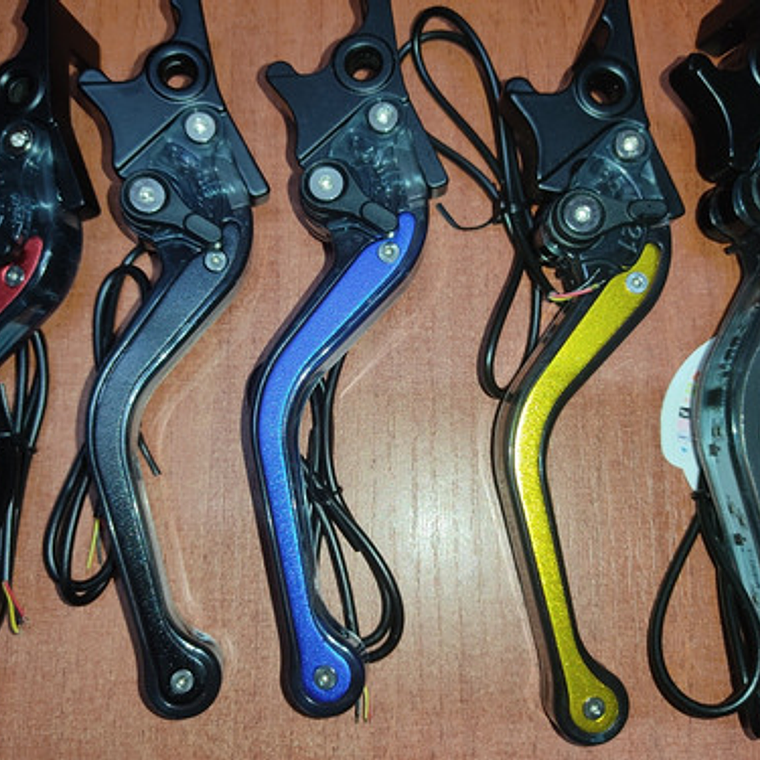 Maniguetas Izquierda Para Guaya Derecha Para Freno Kimco 125 4