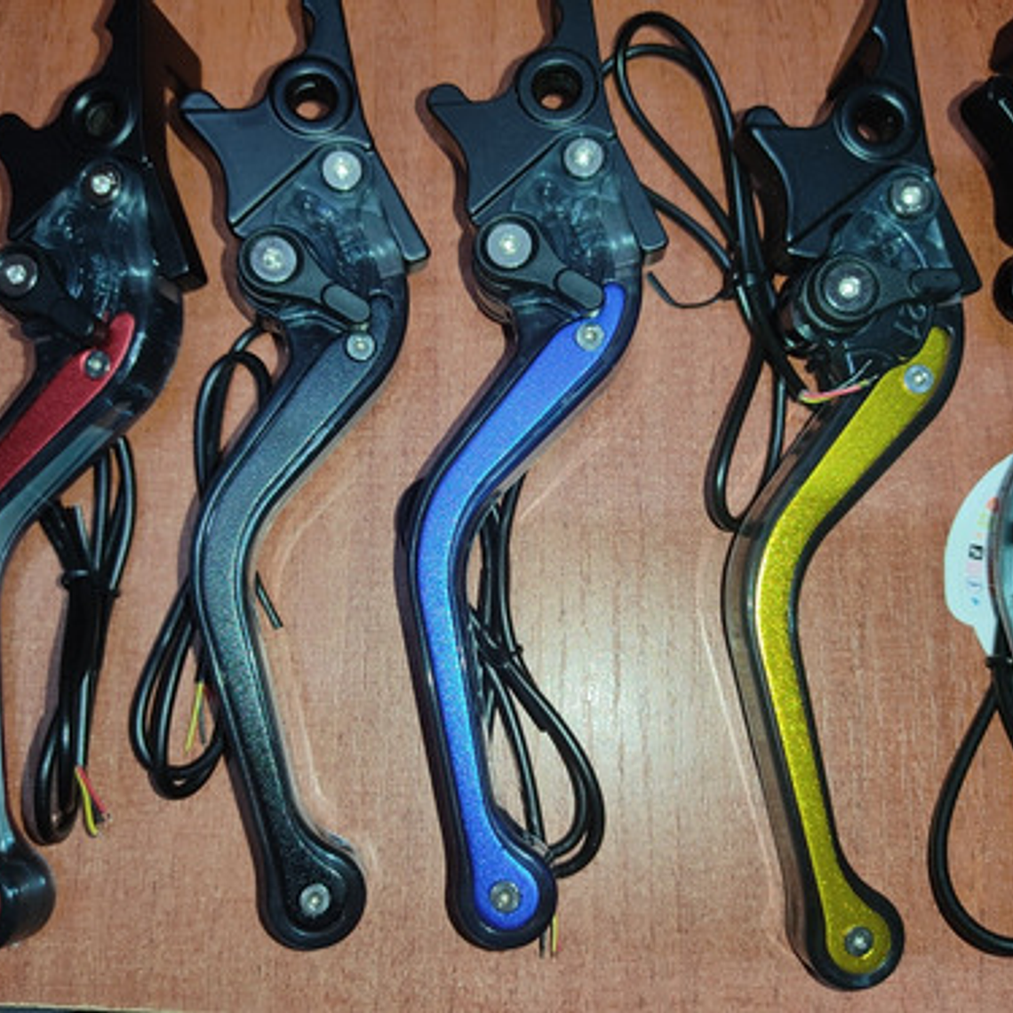 Maniguetas Izquierda Para Guaya Derecha Para Freno Kimco 125 5