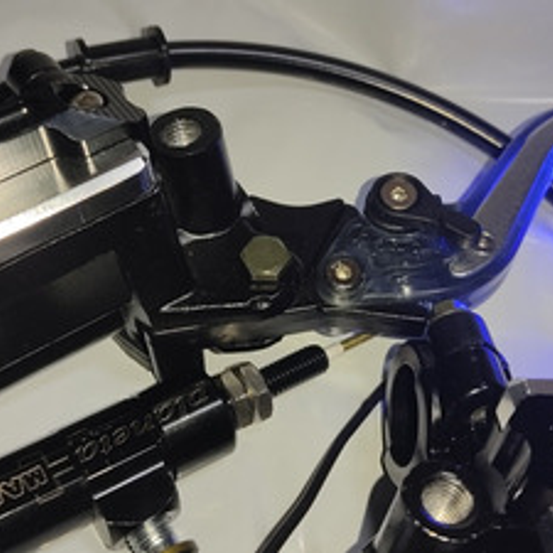 Freno Delantero Y Embrague Hidráulico Con Luz Dbr  4