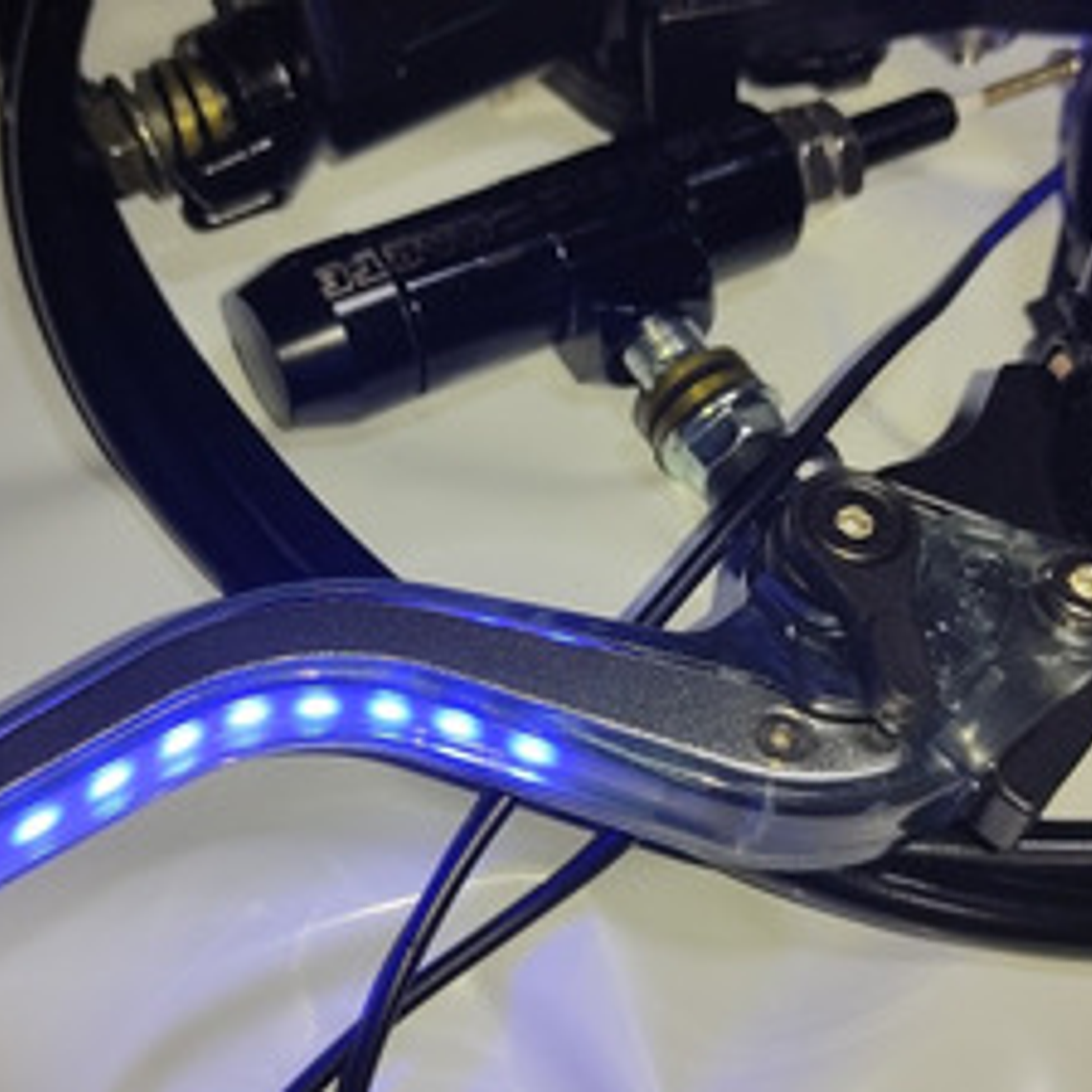 Freno Delantero Y Embrague Hidráulico Con Luz Dbr  5