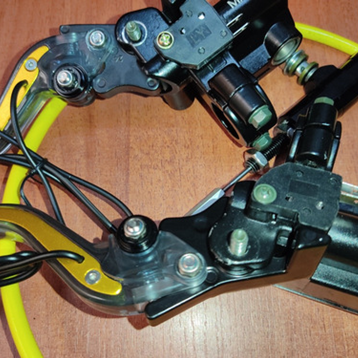 Freno Delantero Y Embrague Hidráulico Levas Con Luz Led  2