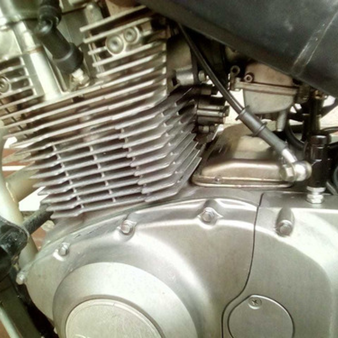 Clutch Y Freno Hidráulico Kit Universal  Aluminio Natural 9