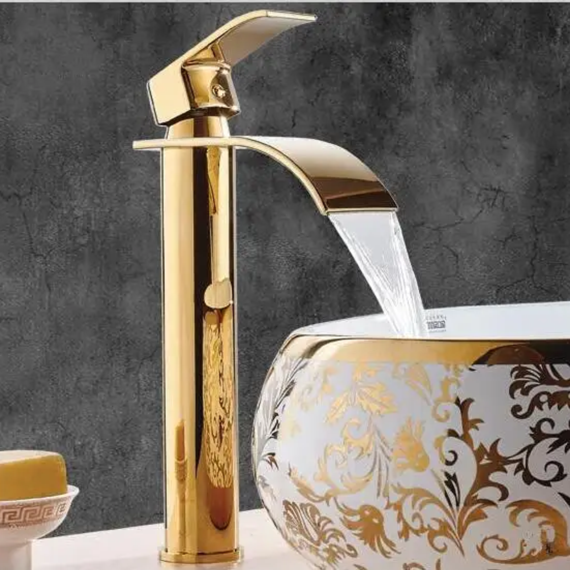 Tuqiu-grifo de baño dorado, grifo de lavabo de cascada, grifo mezclador de lavabo de un solo mango, grifo de baño, grifo de grúa de agua de fregadero de latón 10