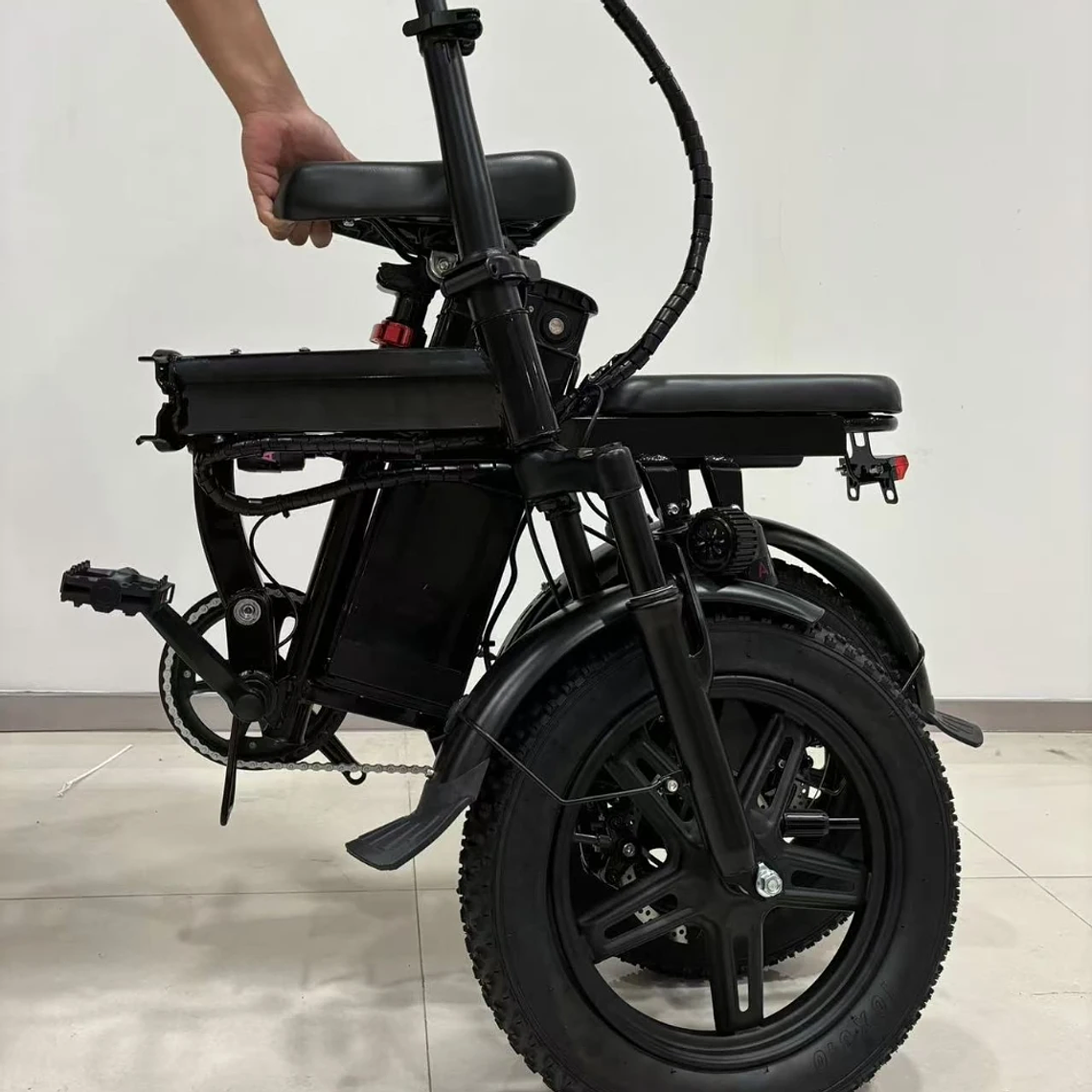 EU Wholesale Price 250W 20Ah 16*3.0 Fat Tire E-bike Throttle Assist Electric Bicycle 2