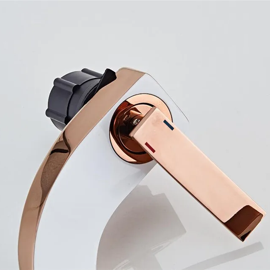Tuqiu-grifo de latón para lavabo de baño, mezclador de agua caliente y fría, montado en cubierta, negro, oro rosa, blanco 41