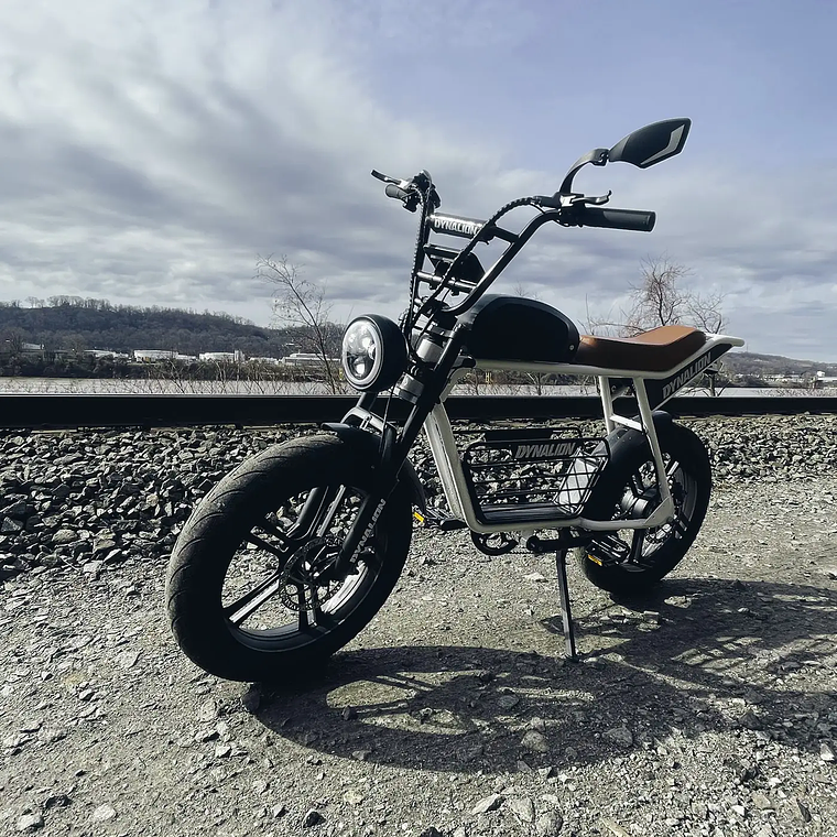 Vintage High Speed Moped E-bike Long Range Cycle New Model Fast Dropshipping Cheap Price Fat Tire Mtb Dirt  Electric Sport Bike 3