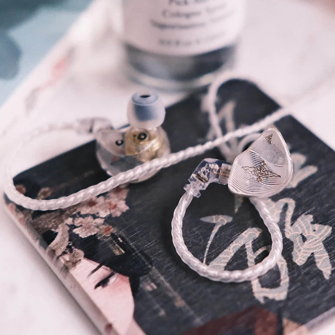 TANGZU WAN ER SG 10mm controlador dinámico de doble cavidad HIFI auriculares intrauditivos Monitor desmontable 0,78mm 2 pines música Audiophile auricular 16