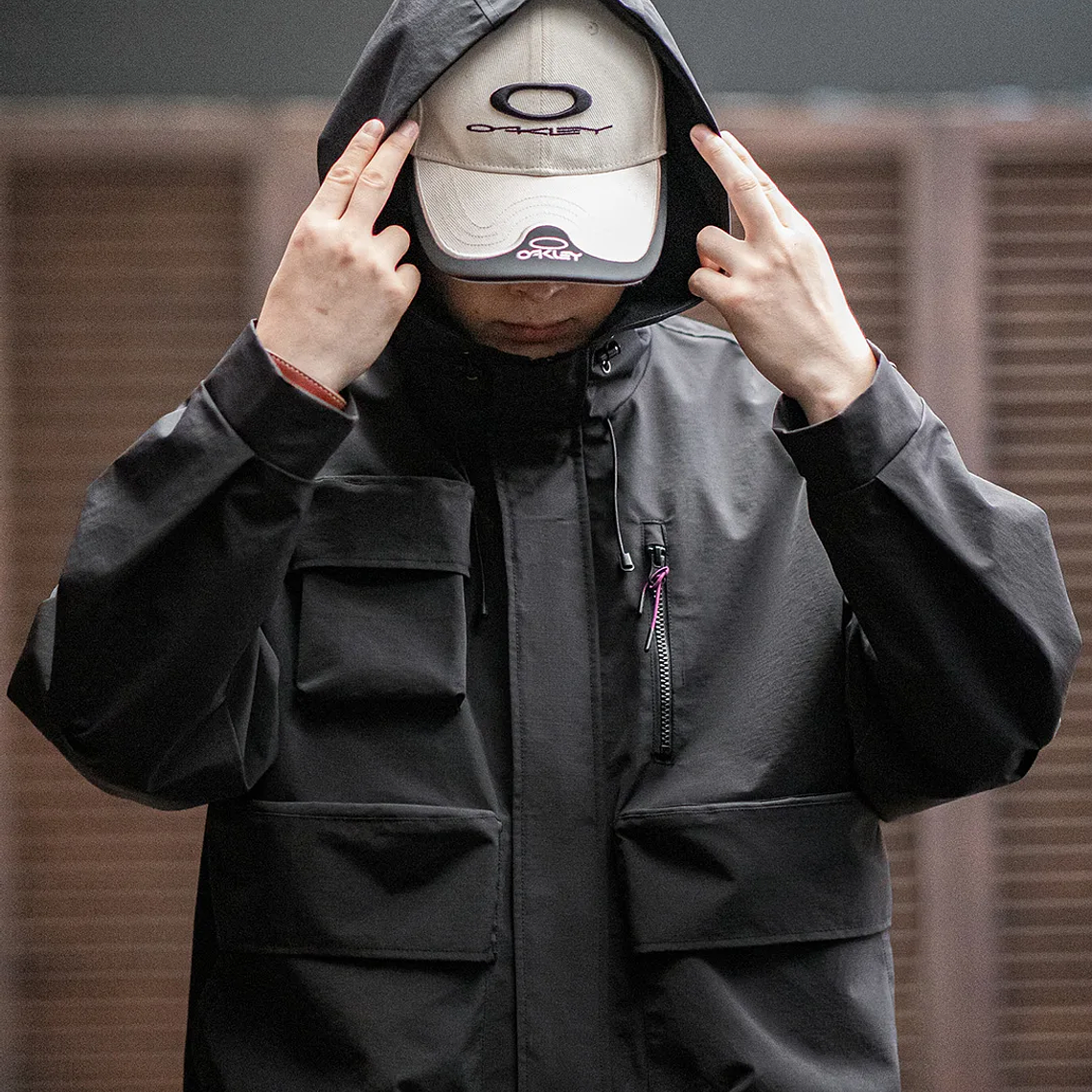 Maden Chaqueta con capucha funcional informal con múltiples bolsillos Abrigo deportivo al aire libre suelto negro para chaqueta versátil de primavera y otoño para hombres 20