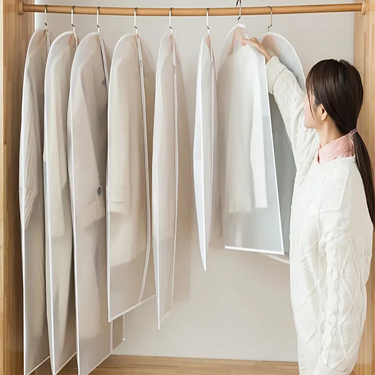 Funda antipolvo para colgar ropa, funda para vestido de novia, bolsa de almacenamiento para abrigo de traje, organizador de bolsas de ropa, organizador de ropa colgante para armario 11