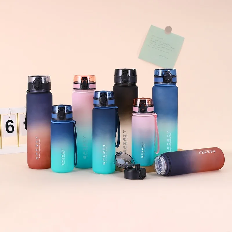 Botella de agua deportiva de gran capacidad, vaso de plástico colorido a prueba de fugas, para viaje al aire libre, gimnasio y Fitness, 500/650/1000ML 1