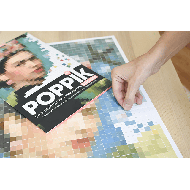 Puzzle creativo Frida Kahlo + 1900 stickers
