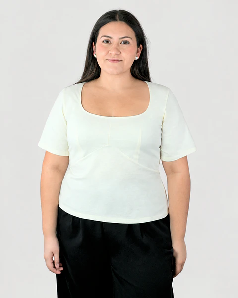 Top Agatha Manga Corta