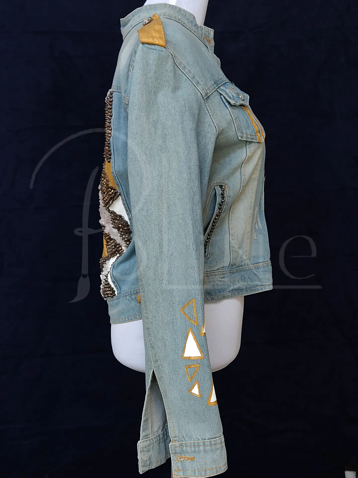 Chaqueta jeans con cuarzos diseño geométrico  3