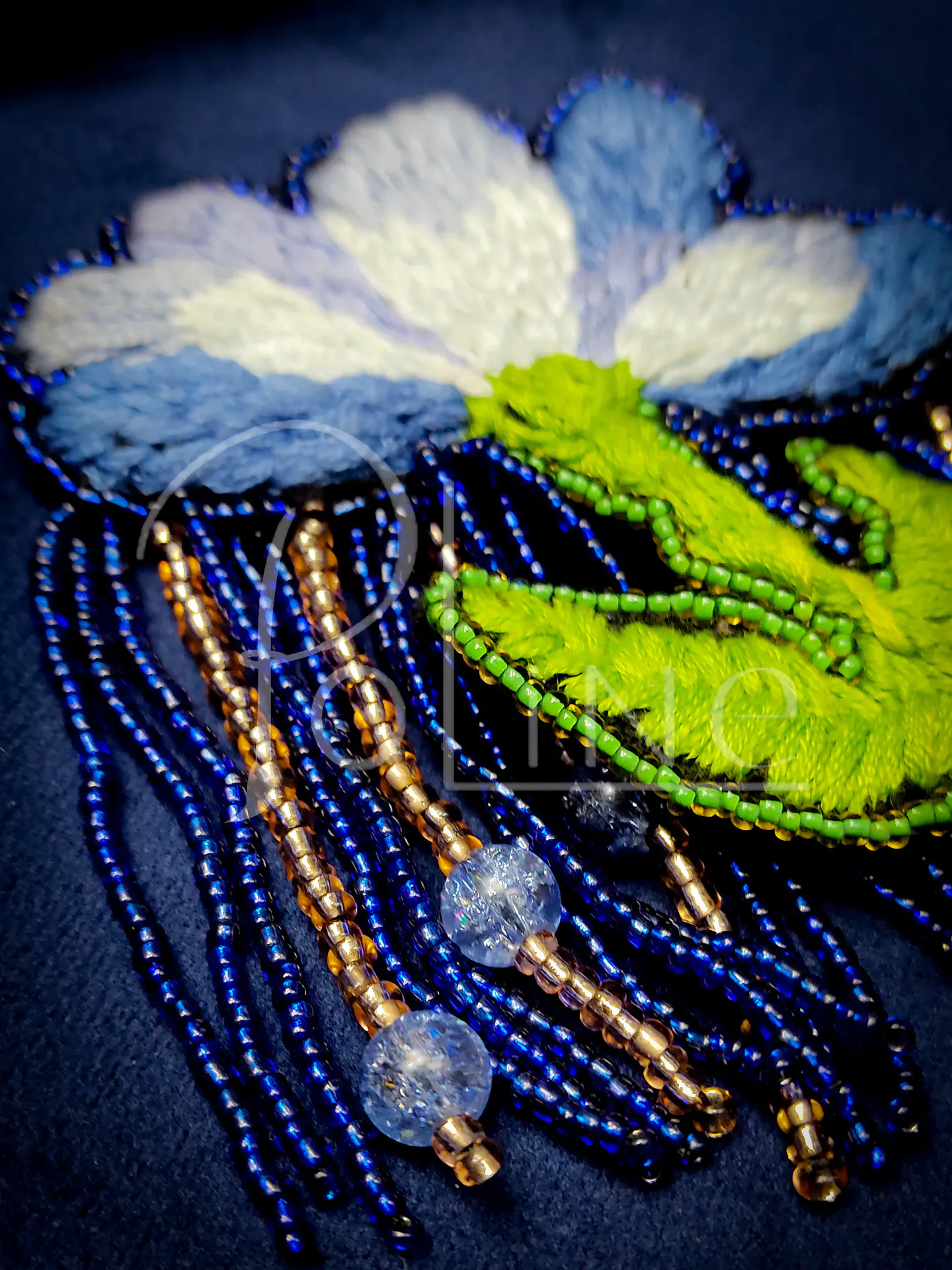 Prendedor flor azul  2