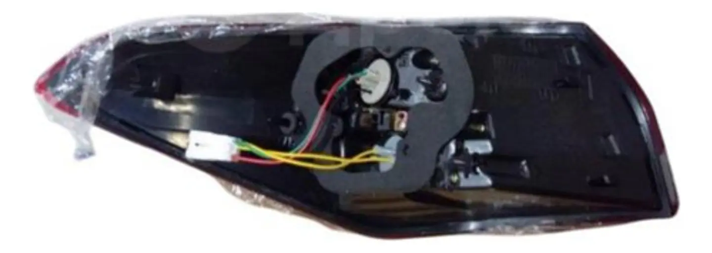 Foco Trasero Derecho Exterior Kia Cerato (2016-2019) 2