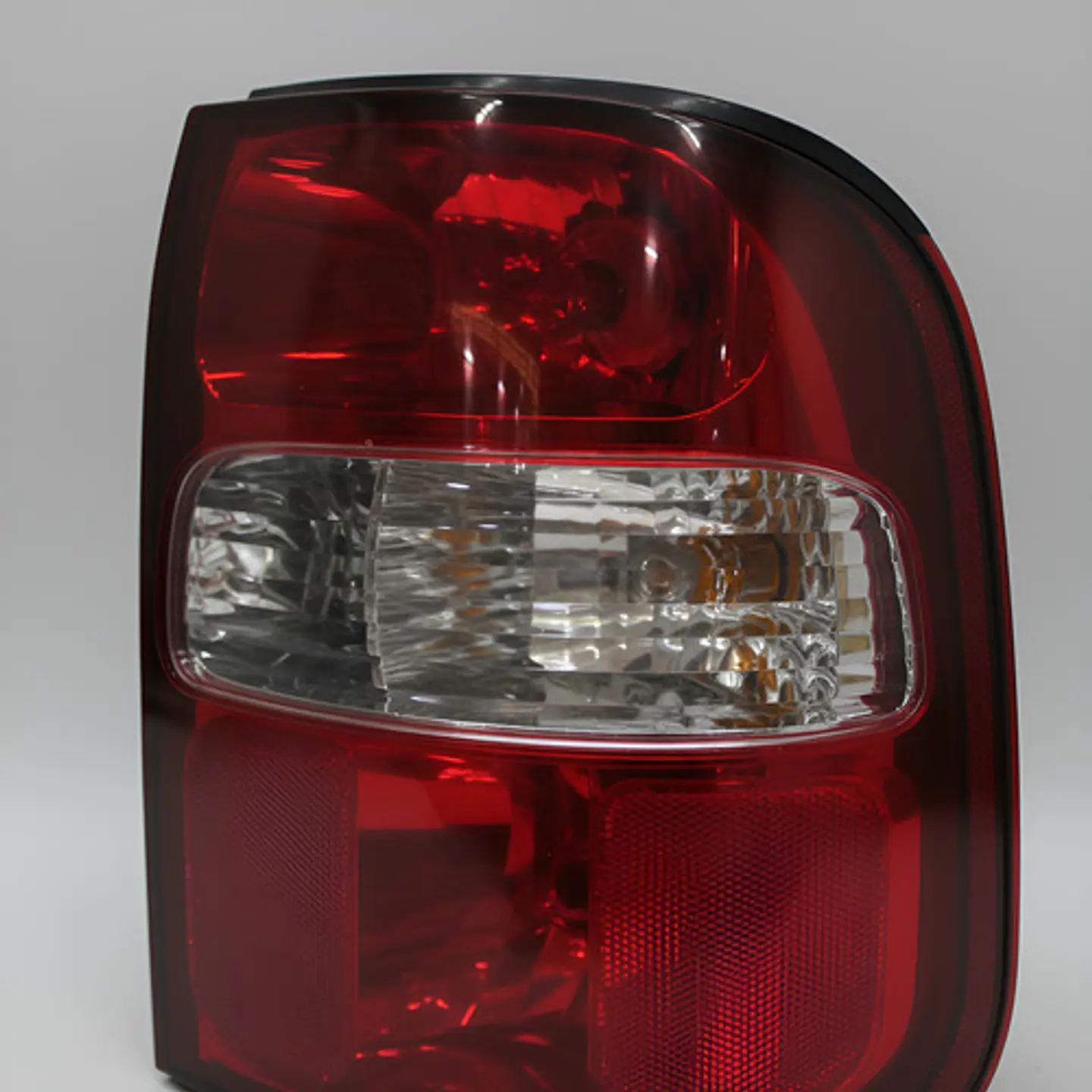 Foco Trasero Derecho Kia Sportage (1998-2004) 5