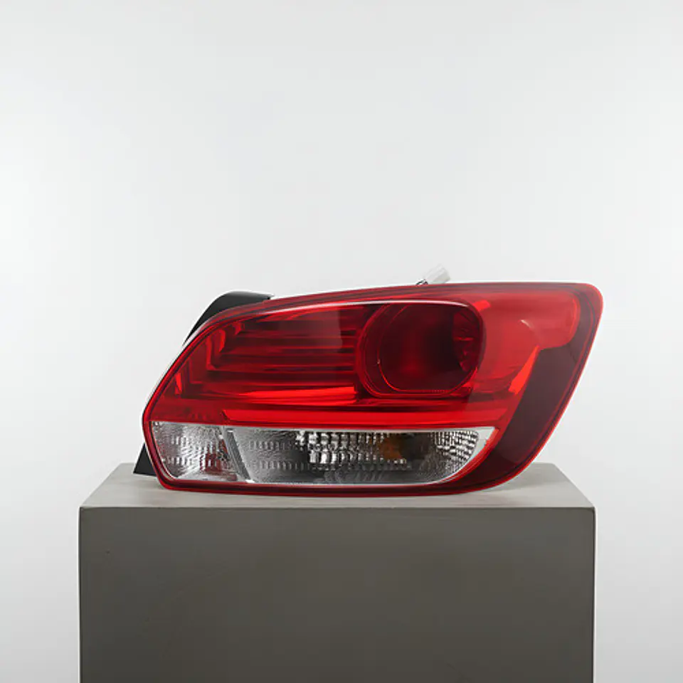 Foco Trasero Izquierdo Para Kia Soluto (2018-2023) 4