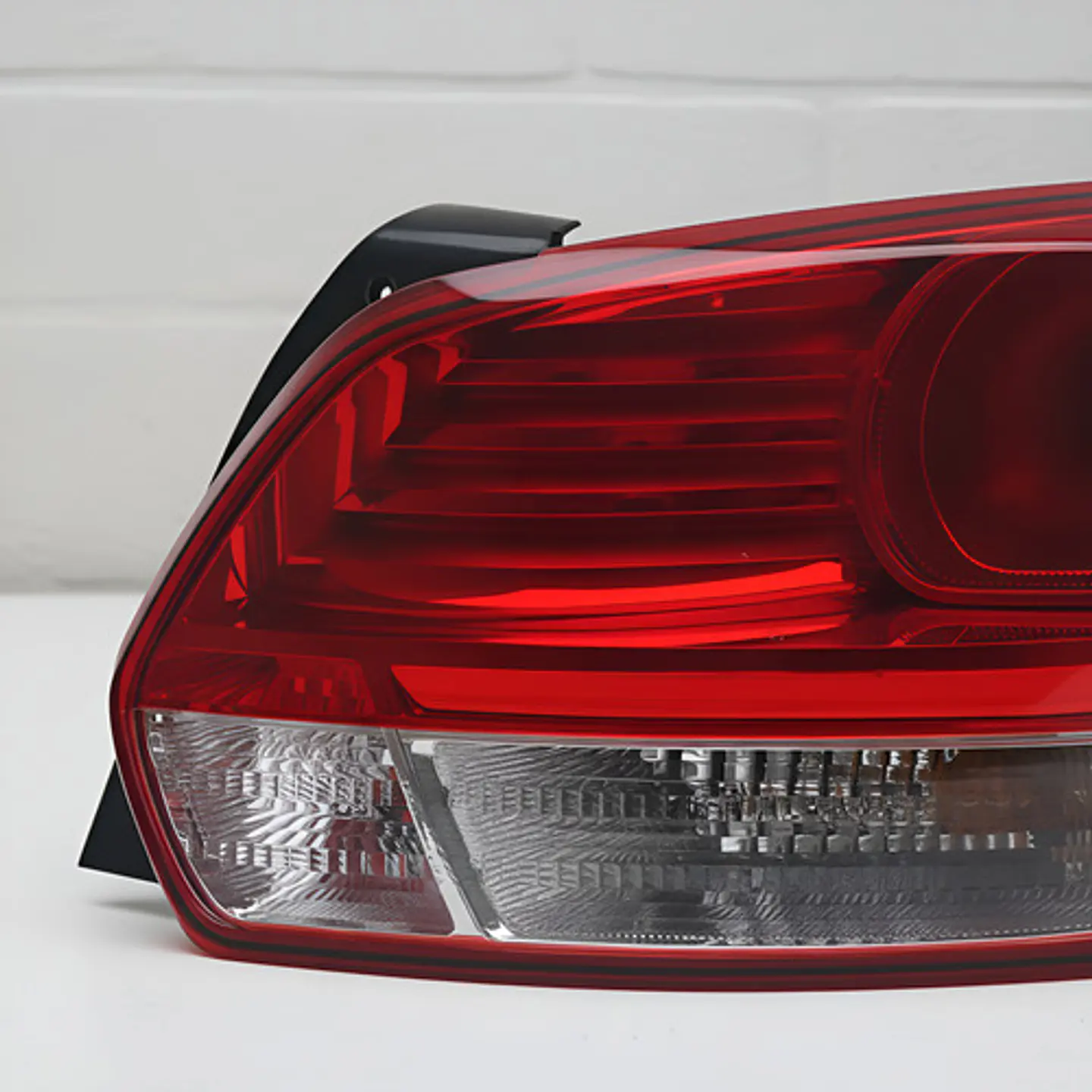 Foco Trasero Izquierdo Para Kia Soluto (2018-2023) 5