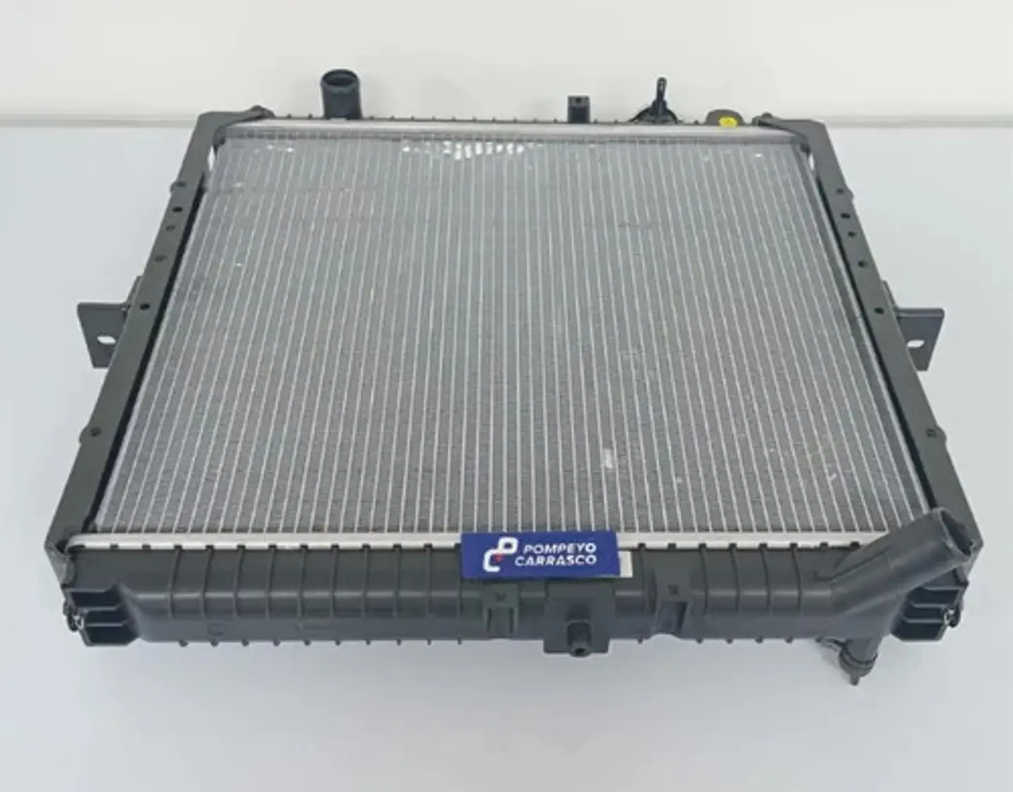 Radiador Agua Kia Frontier (2010-2017) 6