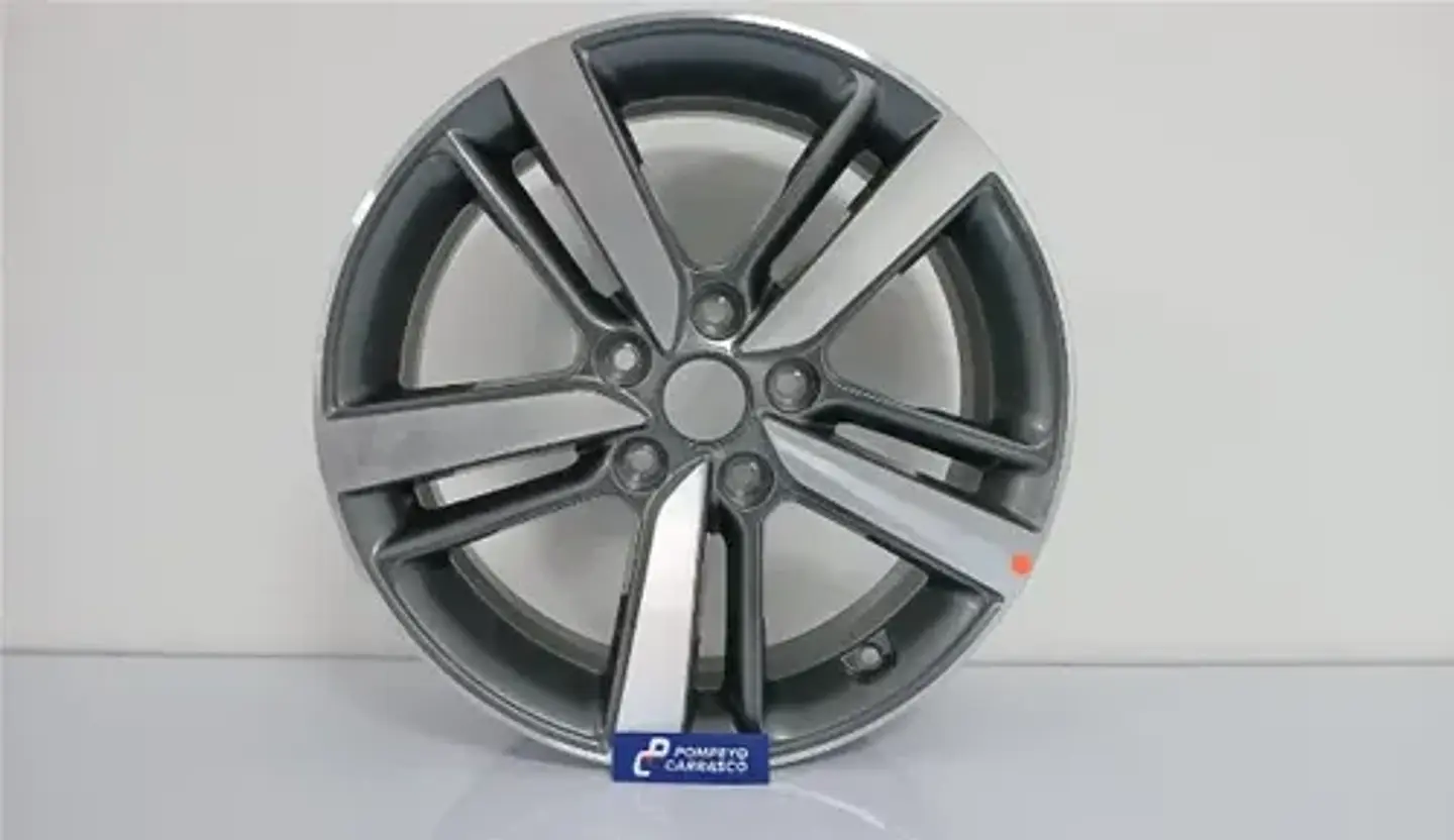 Llanta Aleacion Aro 17 Kia Cerato (2016-2019) 6