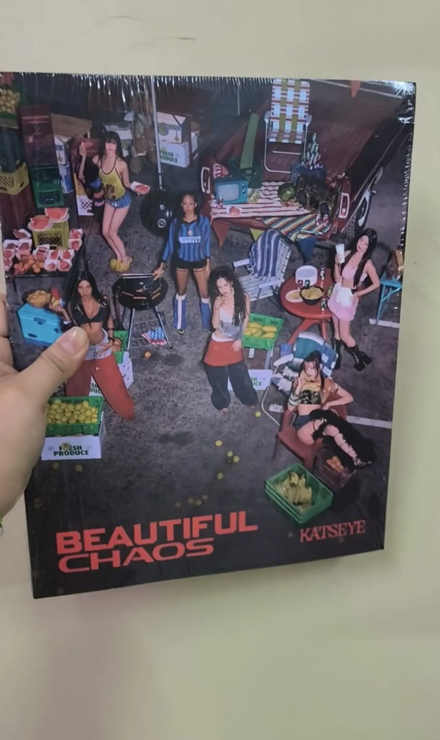 Album Beautiful Chaos - Katseye 2