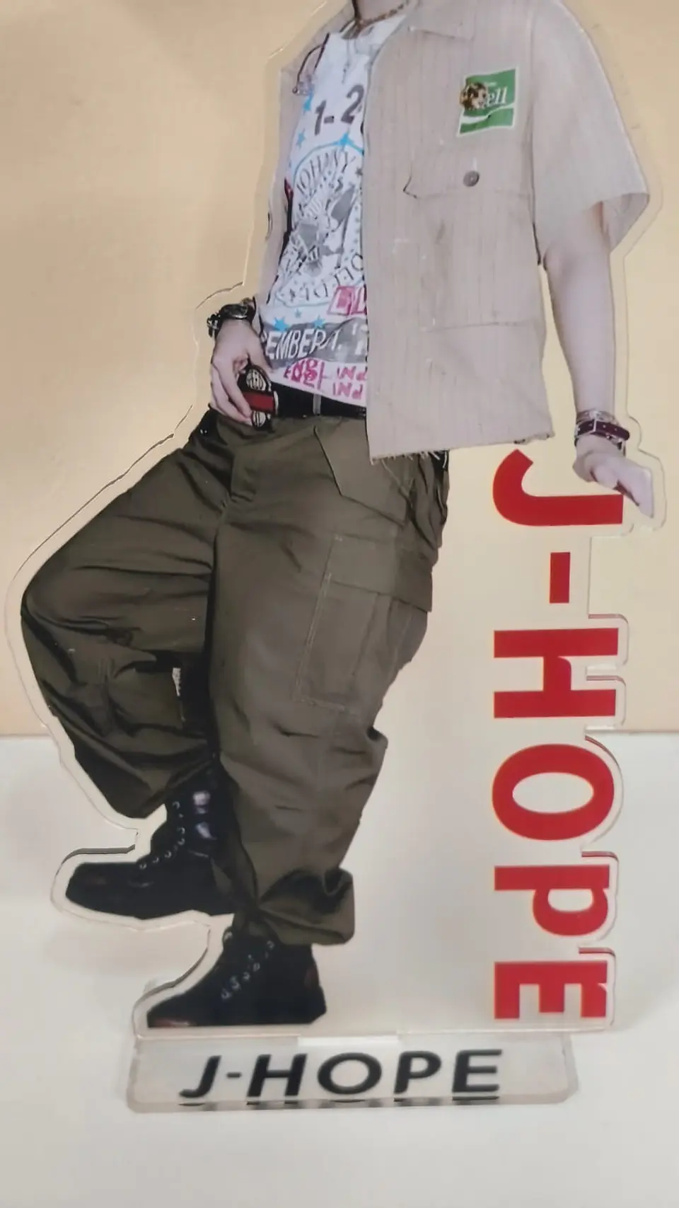 Standee Acrilico J-Hope BTS 3
