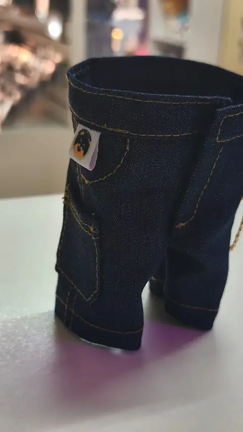 Pantalon Jeans Skzoo con cadena (Azul Oscuro)