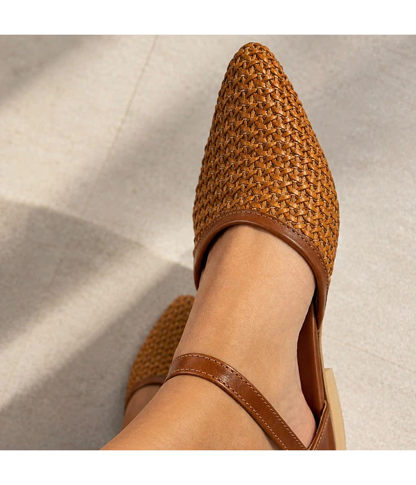 Eloisa Camel