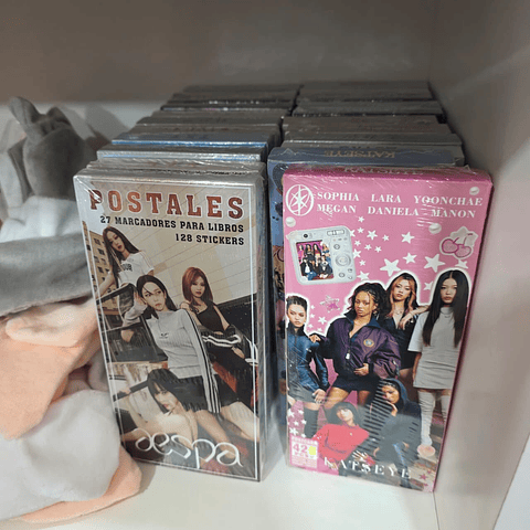 CAJA DE POSTALES