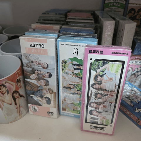 CAJA DE MARCAPÁGINAS