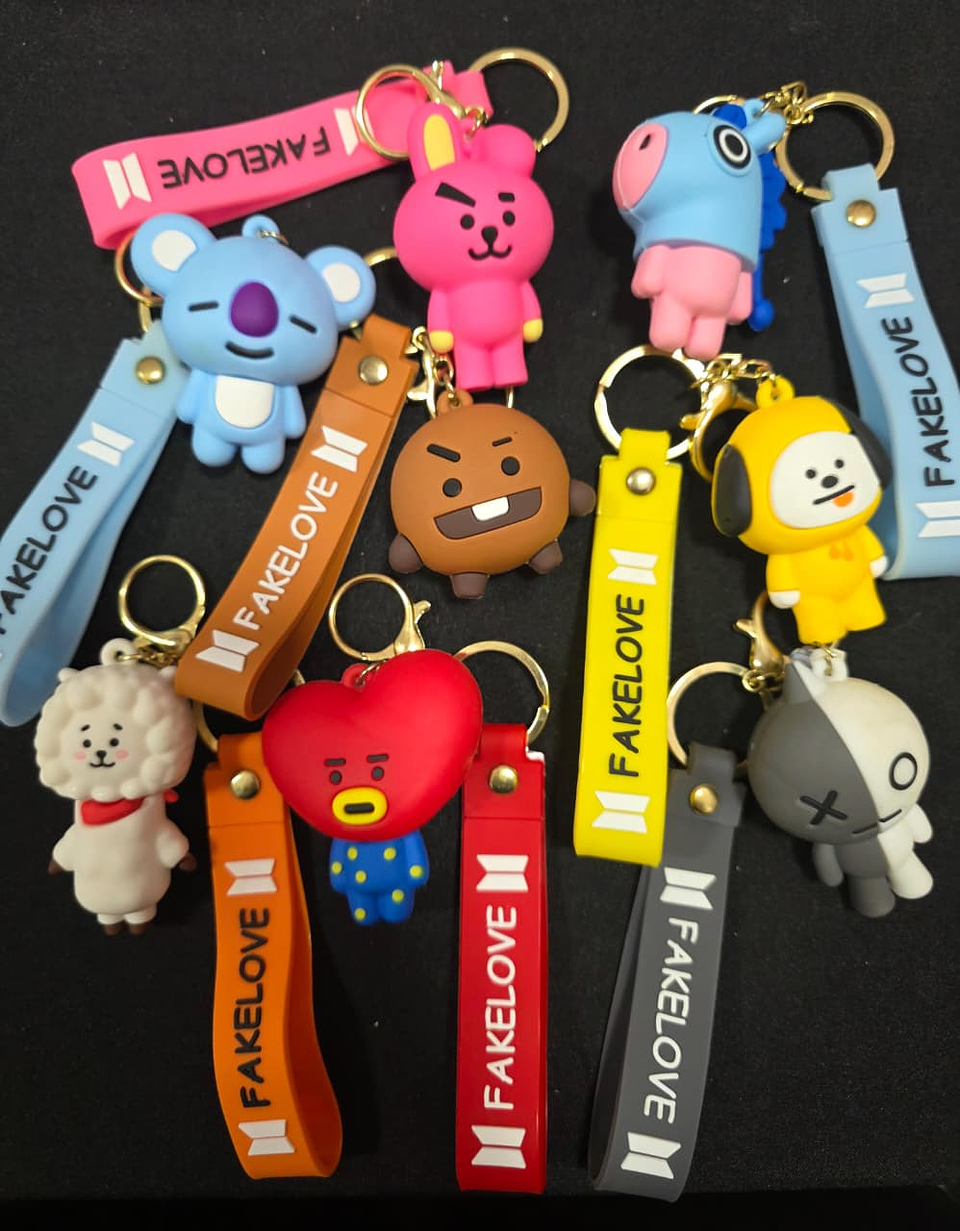 LLAVERO GOMA BTS GRANDE 1