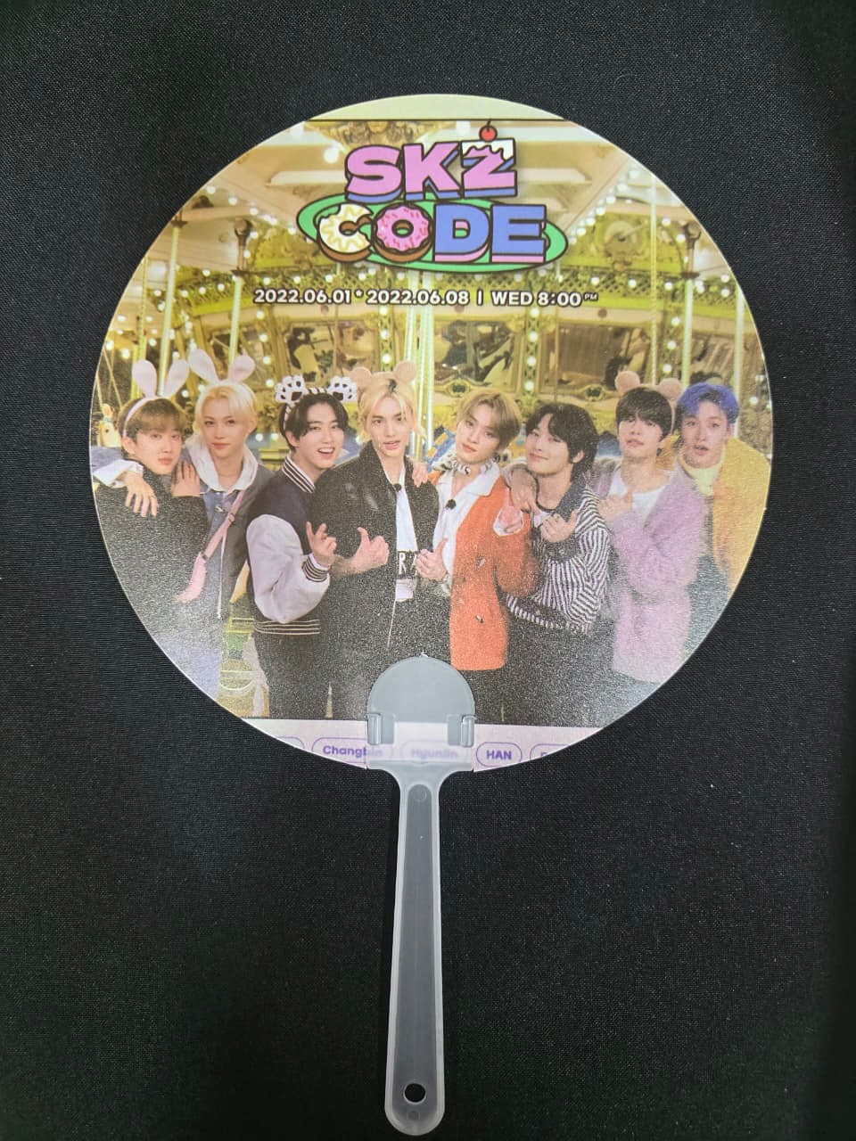 ABANICO STRAY KIDS PLÁSTICO GRUPAL 3