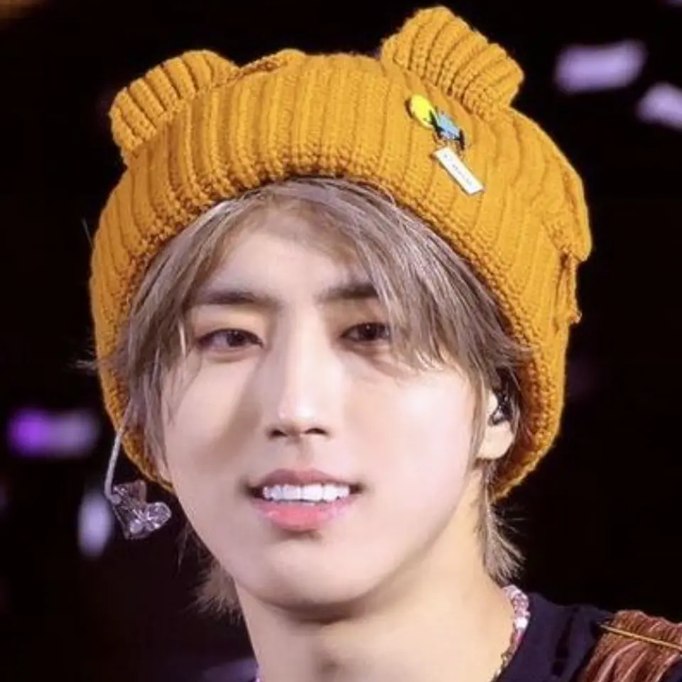GORRO STRAY KIDS 7