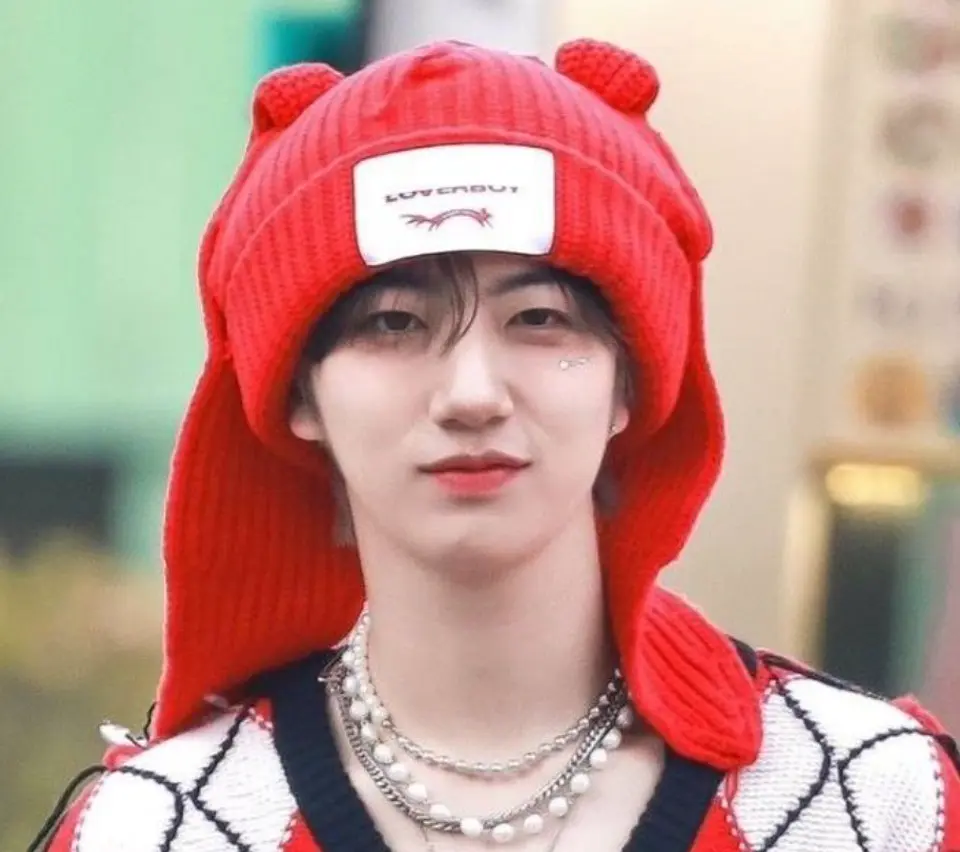 GORRO OREJAS LARGAS 4