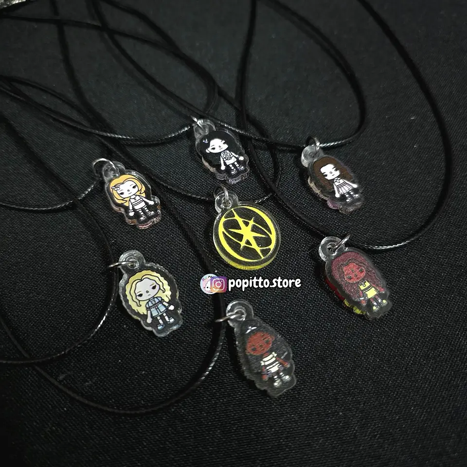 COLLAR KATSEYE 1