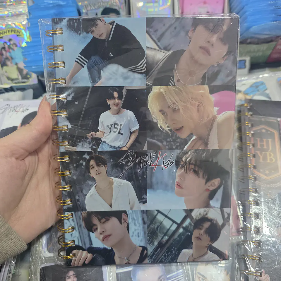 LIBRETA STRAY KIDS 2
